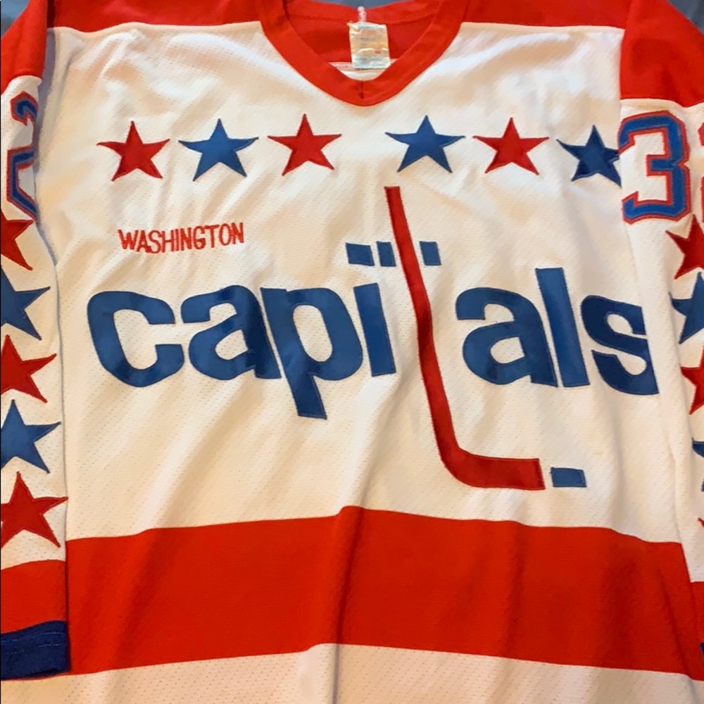 Authentic 1990s Dale Hunter Capitals Jersey